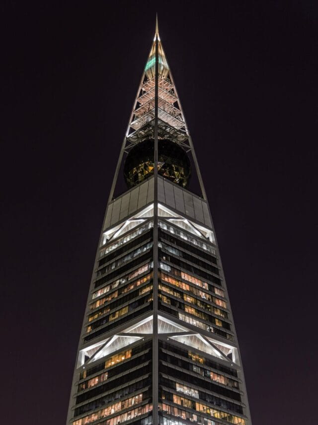 AL MEIRAJ HAJJ AND UMRAH SERVICES 14 You Won’t Believe Non-Muslims Can Now Explore These 10 Saudi Wonders